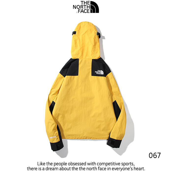 The North Face Men's Outwear 272